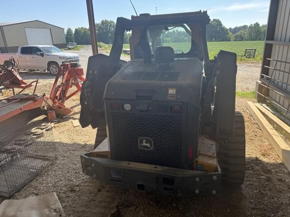 Image of John Deere 331G equipment image 4