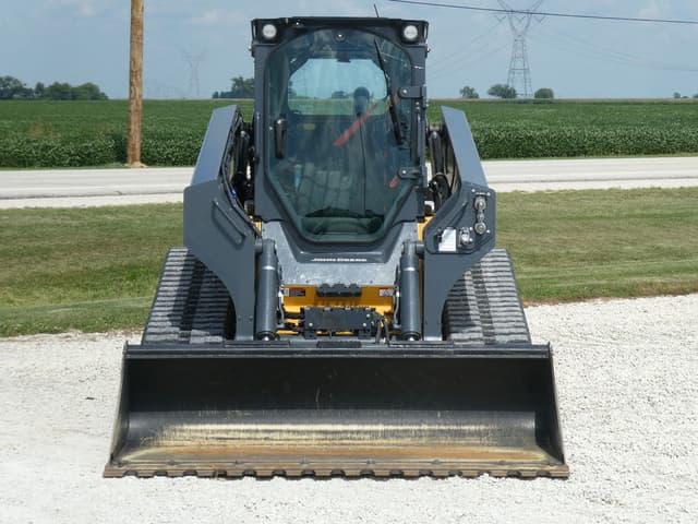 Image of John Deere 331G equipment image 2