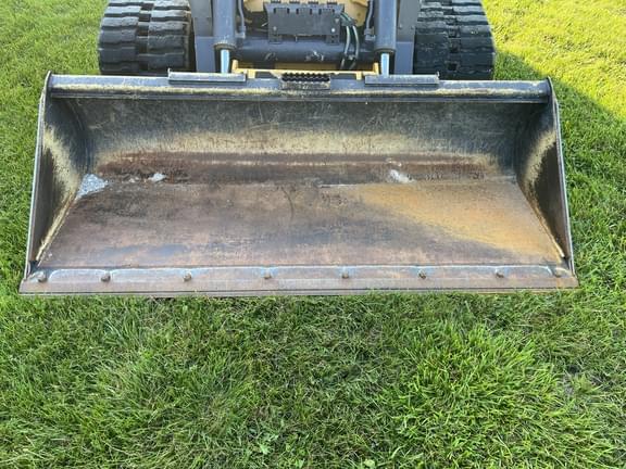 Image of John Deere 331G equipment image 3