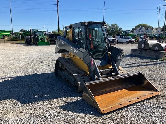 Image of John Deere 331G equipment image 1