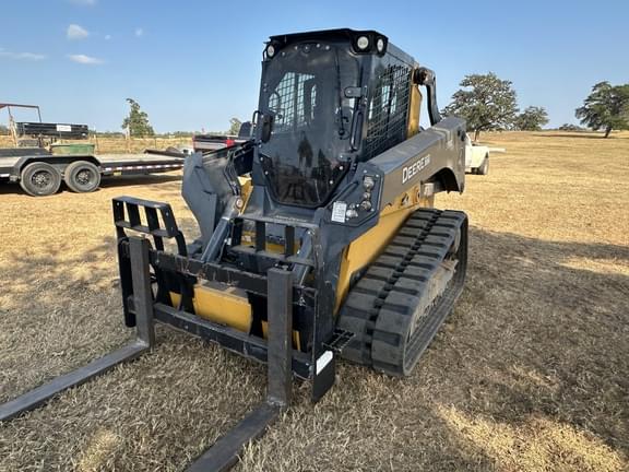 Image of John Deere 331G equipment image 2