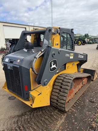 Image of John Deere 331G equipment image 2