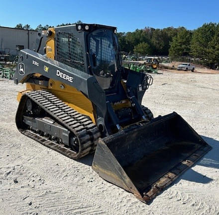 Image of John Deere 331G Primary image