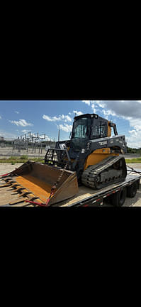 Image of John Deere 331G Primary image