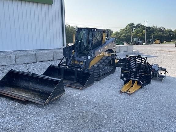 Image of John Deere 331G equipment image 1