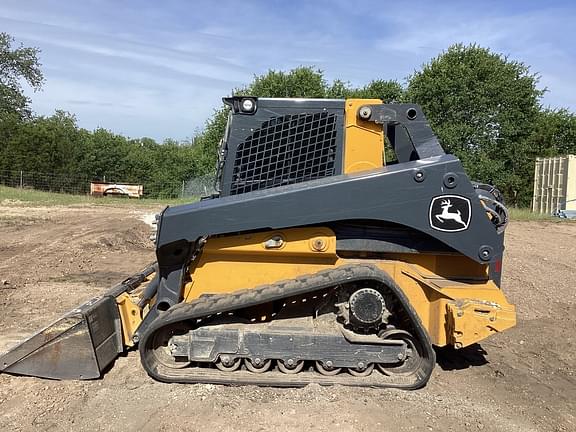 Image of John Deere 331G Primary image
