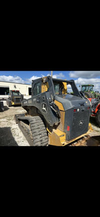 Image of John Deere 331G equipment image 4