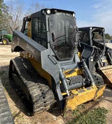 Image of John Deere 331G Image 1