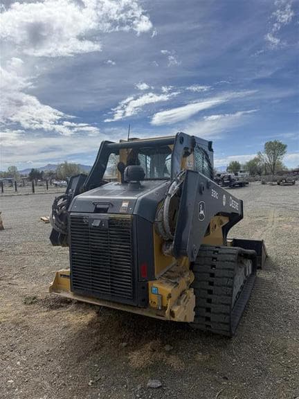 Image of John Deere 331G Image 1