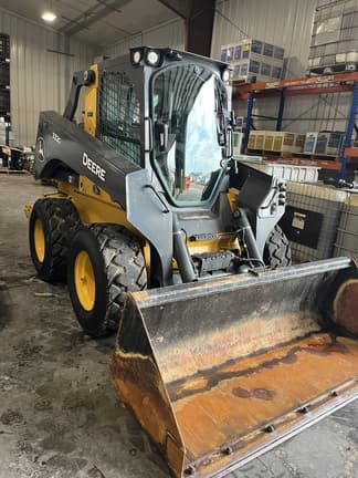 Image of John Deere 332G Primary image