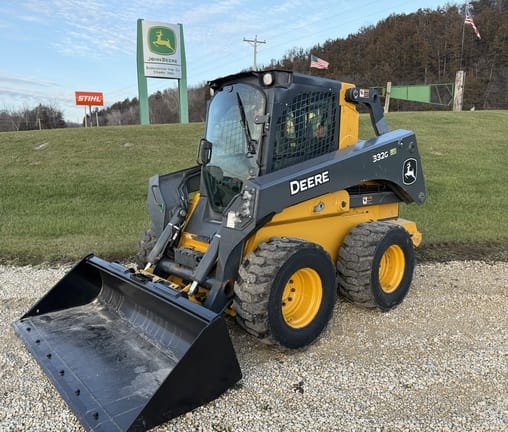 Main image John Deere 332G