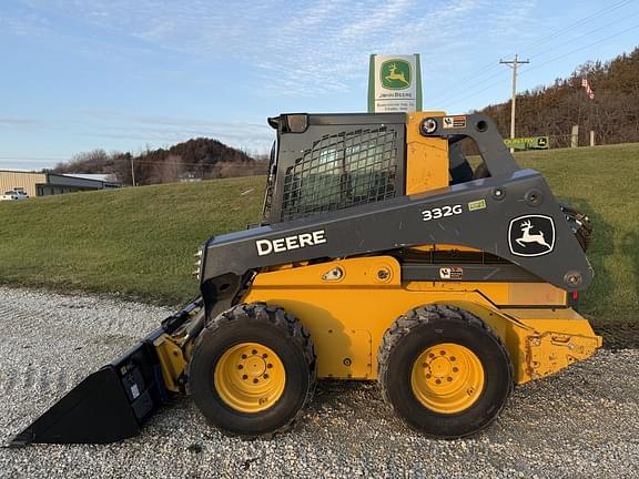 Image of John Deere 332G equipment image 1