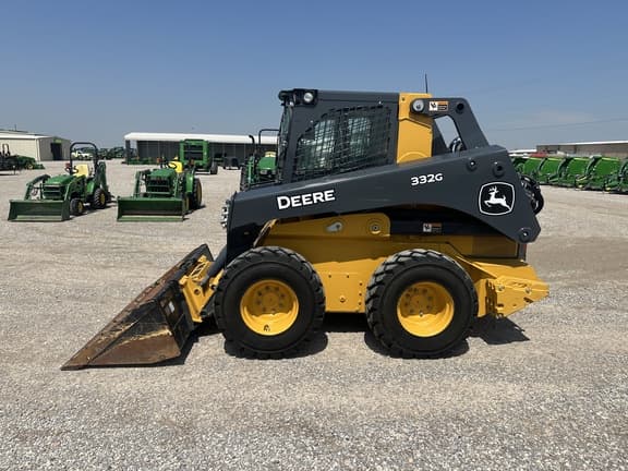 Image of John Deere 332G equipment image 1
