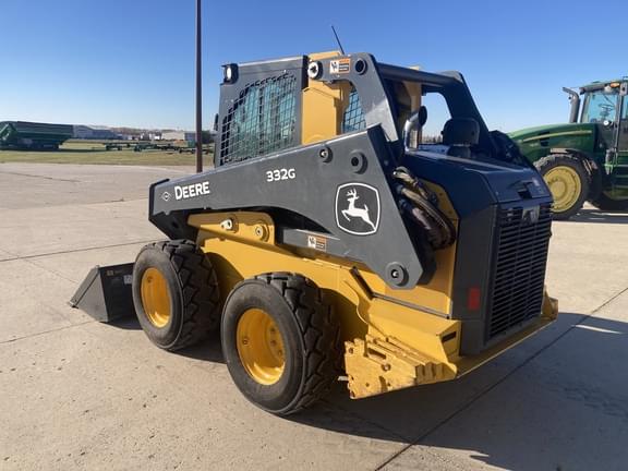 Image of John Deere 332G equipment image 4