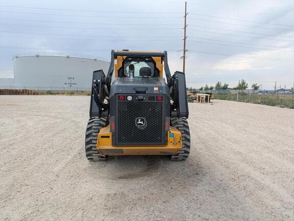 Image of John Deere 332G equipment image 3