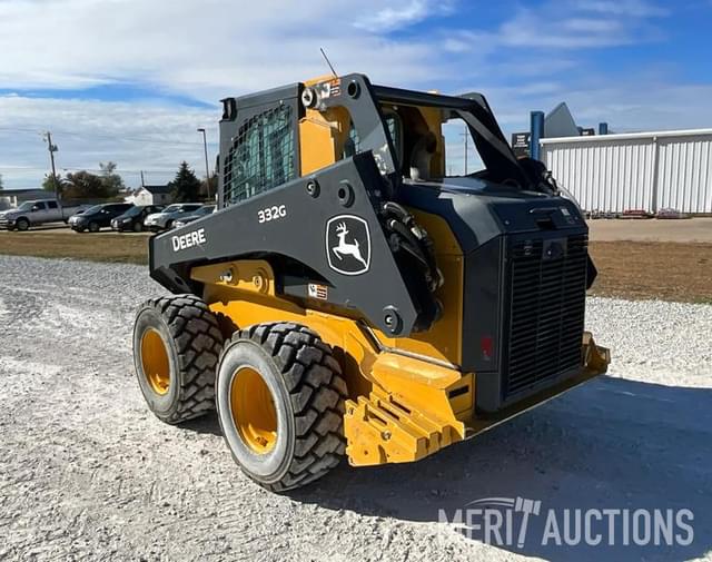 Image of John Deere 332G equipment image 1