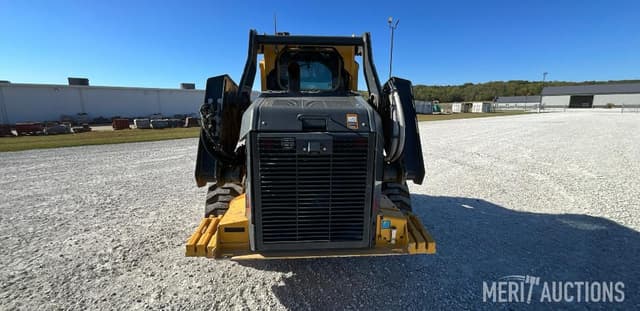 Image of John Deere 332G equipment image 3