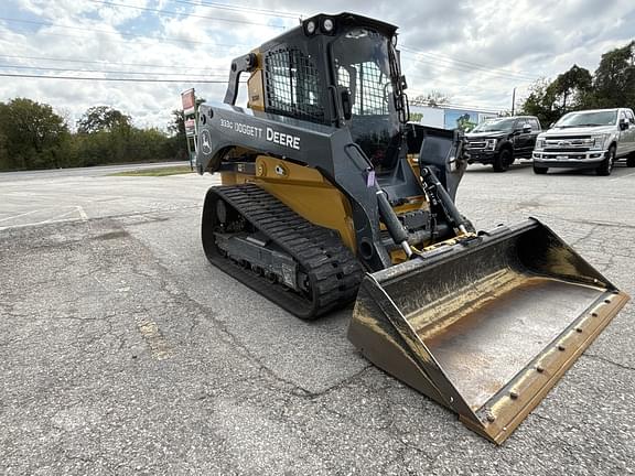 Image of John Deere 333G equipment image 4