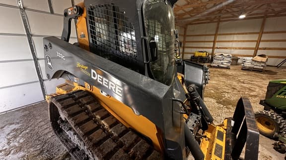 Image of John Deere 333G equipment image 2
