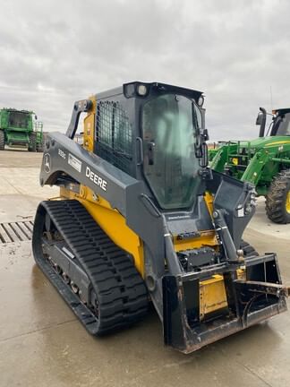 Main image John Deere 333G