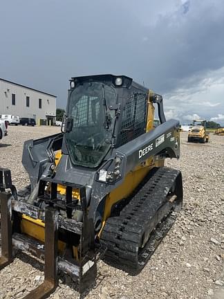 Image of John Deere 333G equipment image 1
