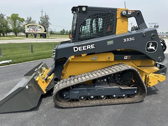 Image of John Deere 333G equipment image 2