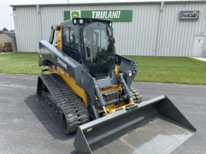 2023 John Deere 333G Image