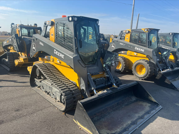 Main image John Deere 333G