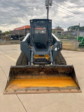 Image of John Deere 333G equipment image 4