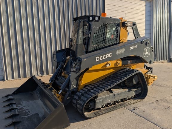 Main image John Deere 333G