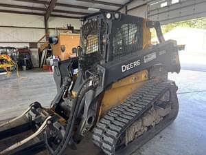 2023 John Deere 333G Image