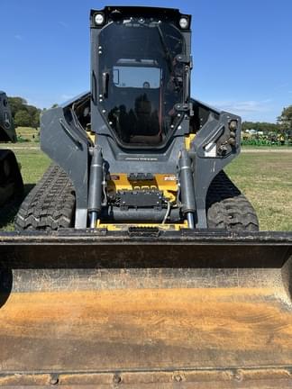 Image of John Deere 333G equipment image 2