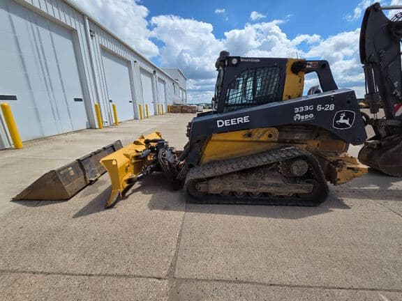 Image of John Deere 333G equipment image 1
