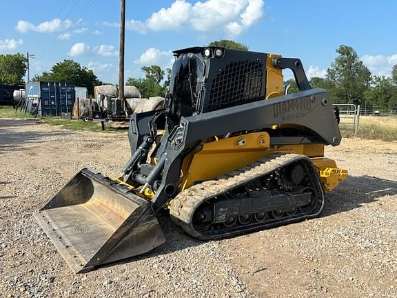 Image of John Deere 333G Primary image