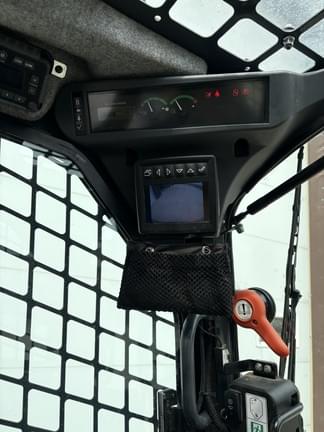 Image of John Deere 333G equipment image 3