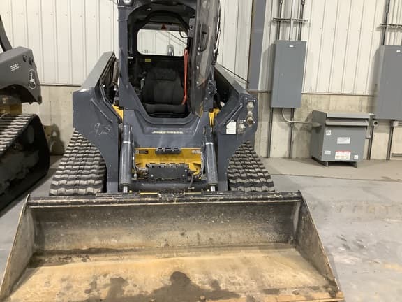 Image of John Deere 333G equipment image 3