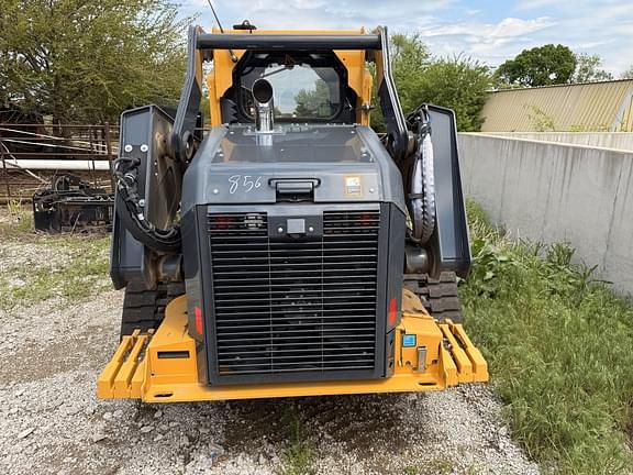 Image of John Deere 333G equipment image 2