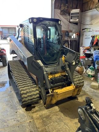 Image of John Deere 333G equipment image 2