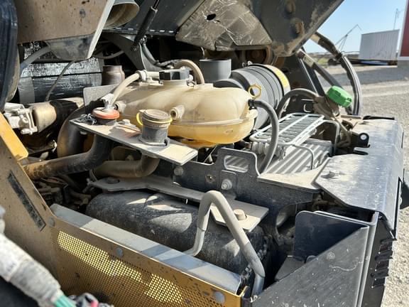 Image of John Deere 333G equipment image 3
