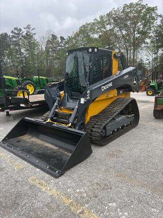 Main image John Deere 333G