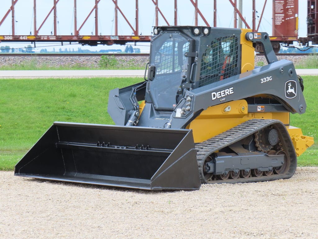 2023 John Deere 333G Equipment Image0