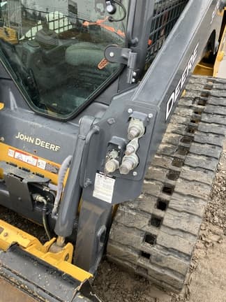 Image of John Deere 333G equipment image 1