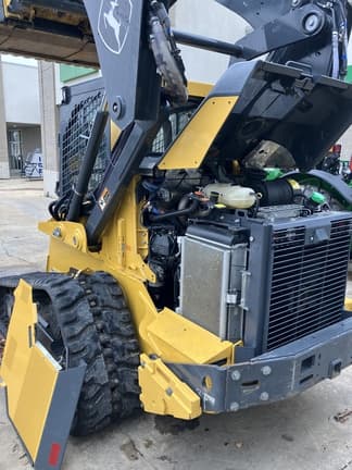 Image of John Deere 333G equipment image 4