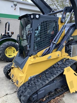 Image of John Deere 333G equipment image 2