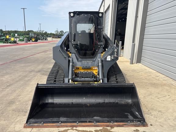Image of John Deere 333G equipment image 2