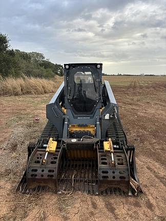 Image of John Deere 333G equipment image 2