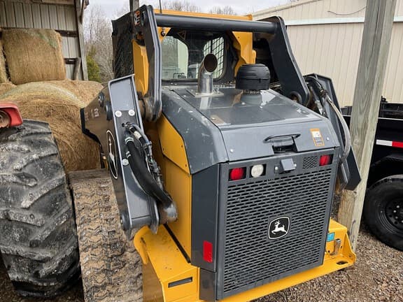 Image of John Deere 333G equipment image 3