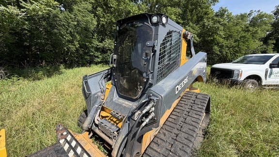 2023 John Deere 333G Equipment Image0