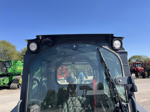 Image of John Deere 333G equipment image 3