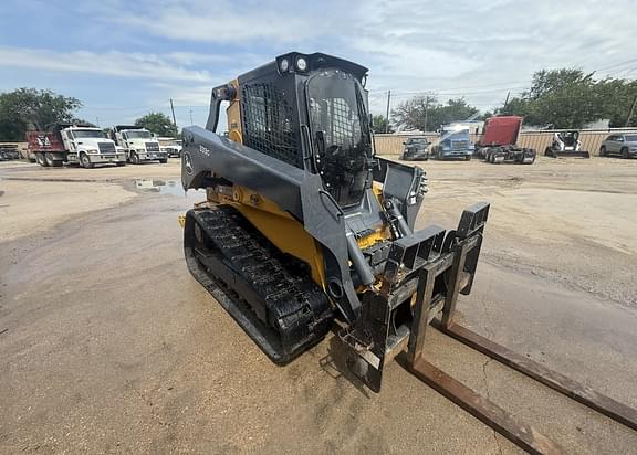 Image of John Deere 333G equipment image 3